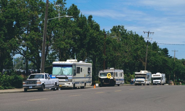 zombieland_homeless_RV_Daniel_Stindt_5