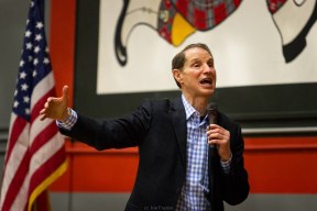 Senator_Ron_Wyden_Town_Hall_-_Multnomah_County_32341826953
